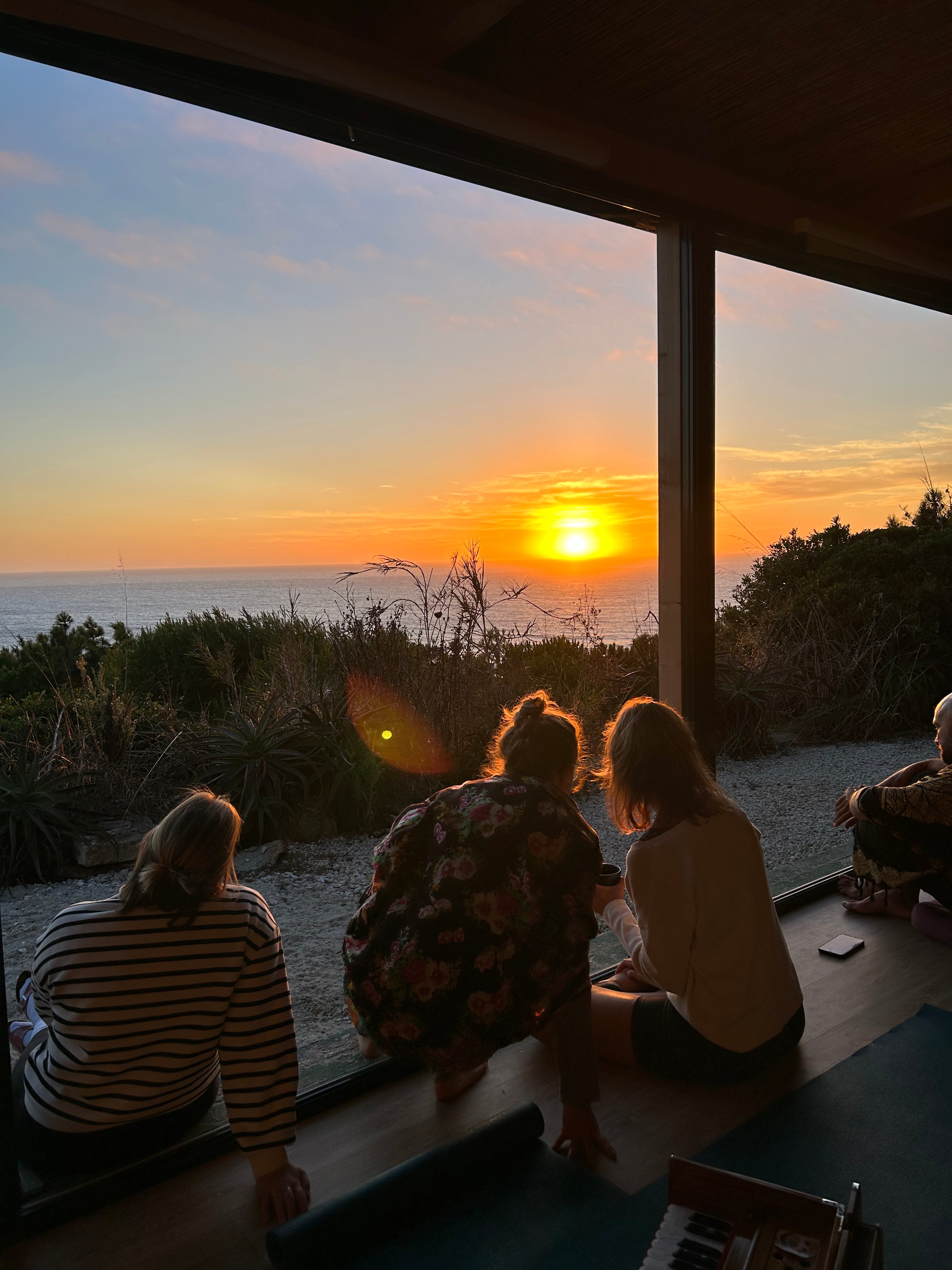 THE ROSE - Yoga meets Tantra: Oceanfront Retreat for Women in Portugal 14-18 APRIL 2025